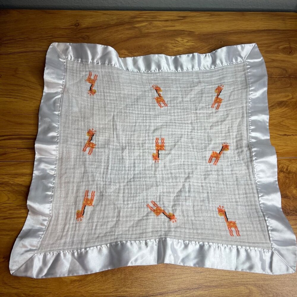 Lulujo Giraffe Lovey Baby Security Blanket Blankie Muslin Cotton Satin Edge‎